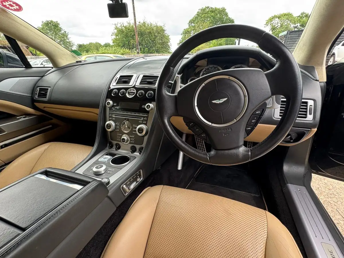 2011-aston-martin-rapide-s-v12-60-big-20