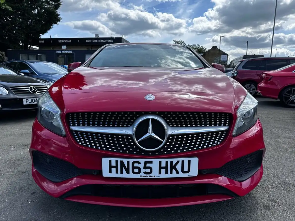 2015-mercedes-benz-a-class-15d-a180d-amg-line-ss-big-3