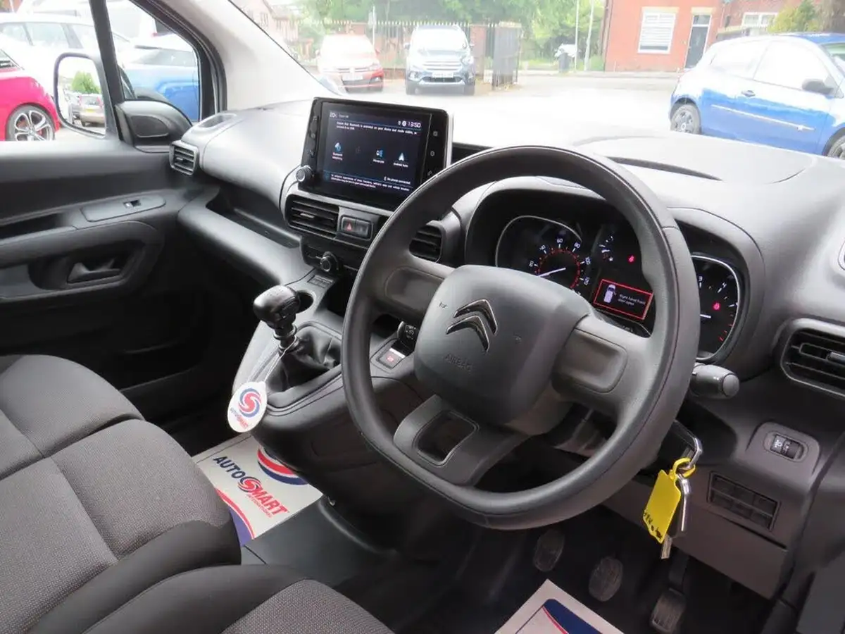 2022-citroen-berlingo-15bluehdi-1000-enterprise-pro-100pseu6d-big-13