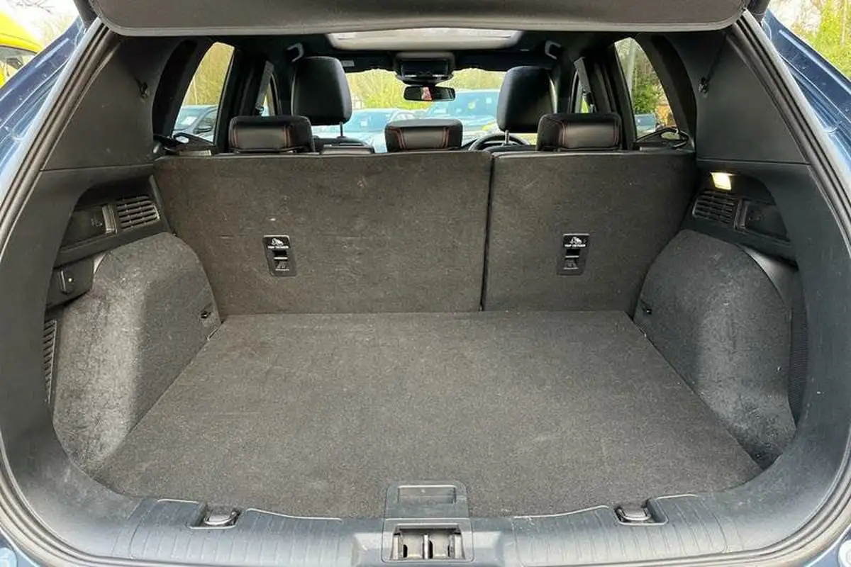 2022-ford-kuga-big-20