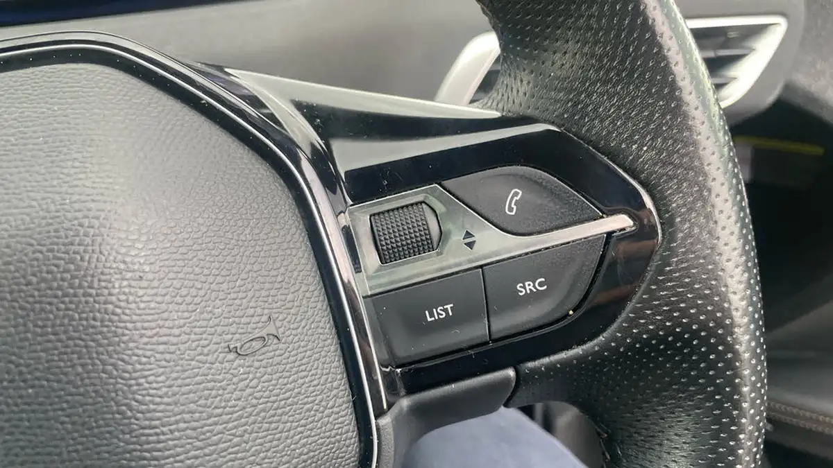 2018-peugeot-5008-suv-12-puretech-gt-line-premium-big-23
