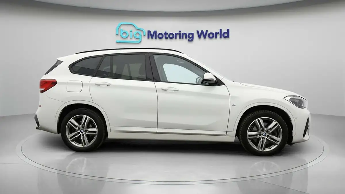 2019-bmw-x1-20-sdrive20i-m-sport-plus-pack-big-7