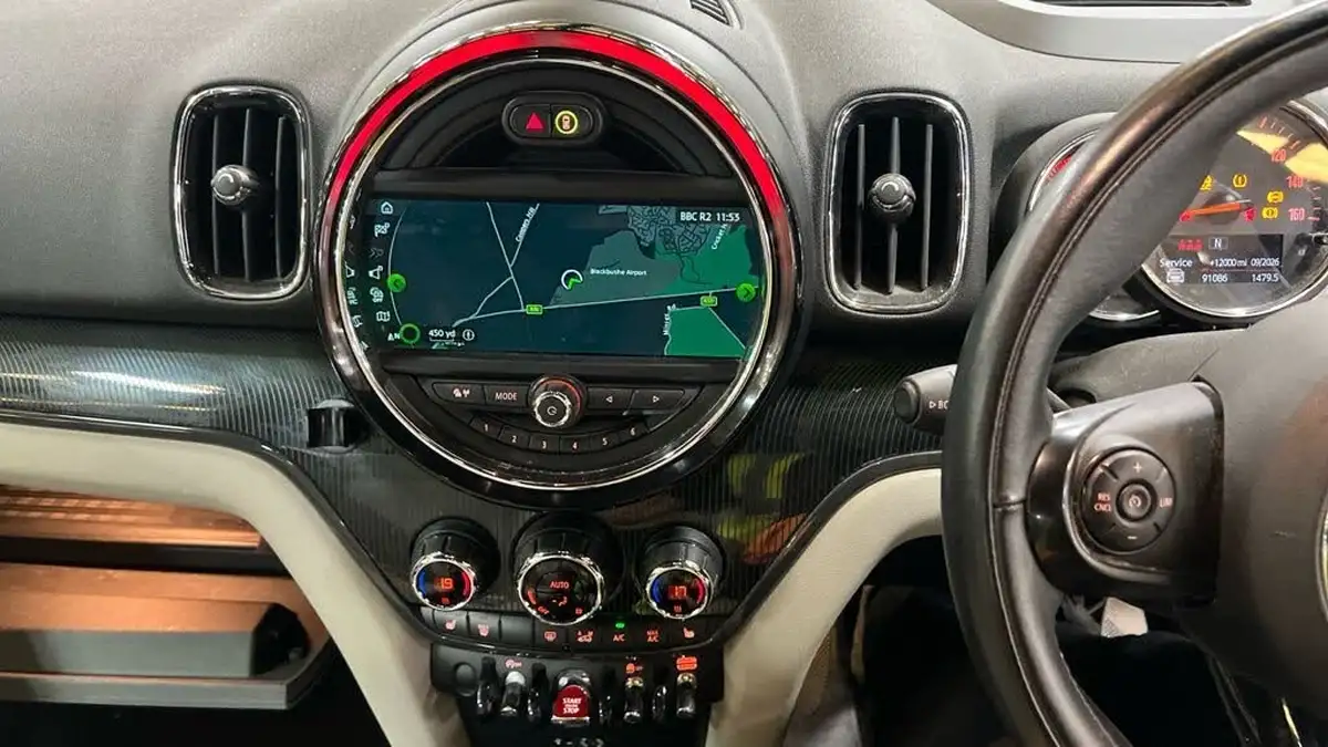 2017-mini-countryman-20-cooper-s-ss-all4-big-14
