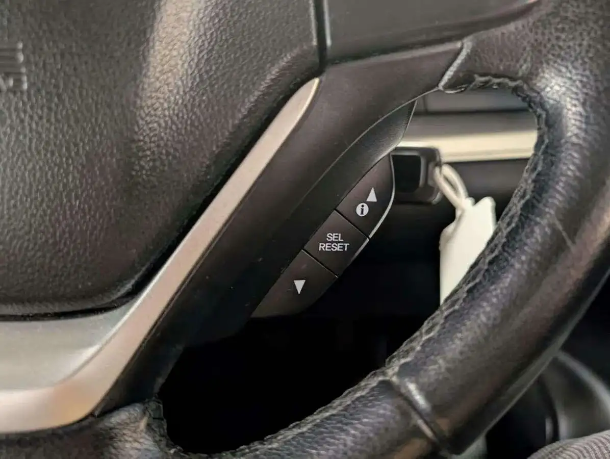 2015-honda-cr-v-20-se-honda-connect-4x4-ss-big-24