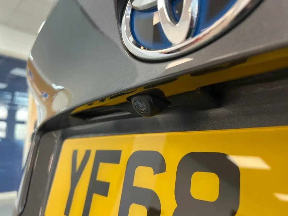 2018-toyota-c-hr-18-vvt-i-excel-foc-sport-pack-big-28