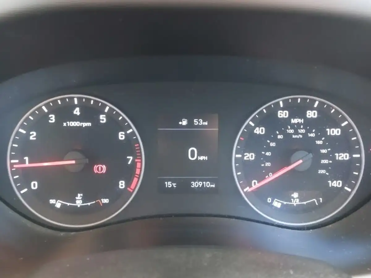 2018-hyundai-i20-12-se-mpi-isg-hatchback-5d-big-10