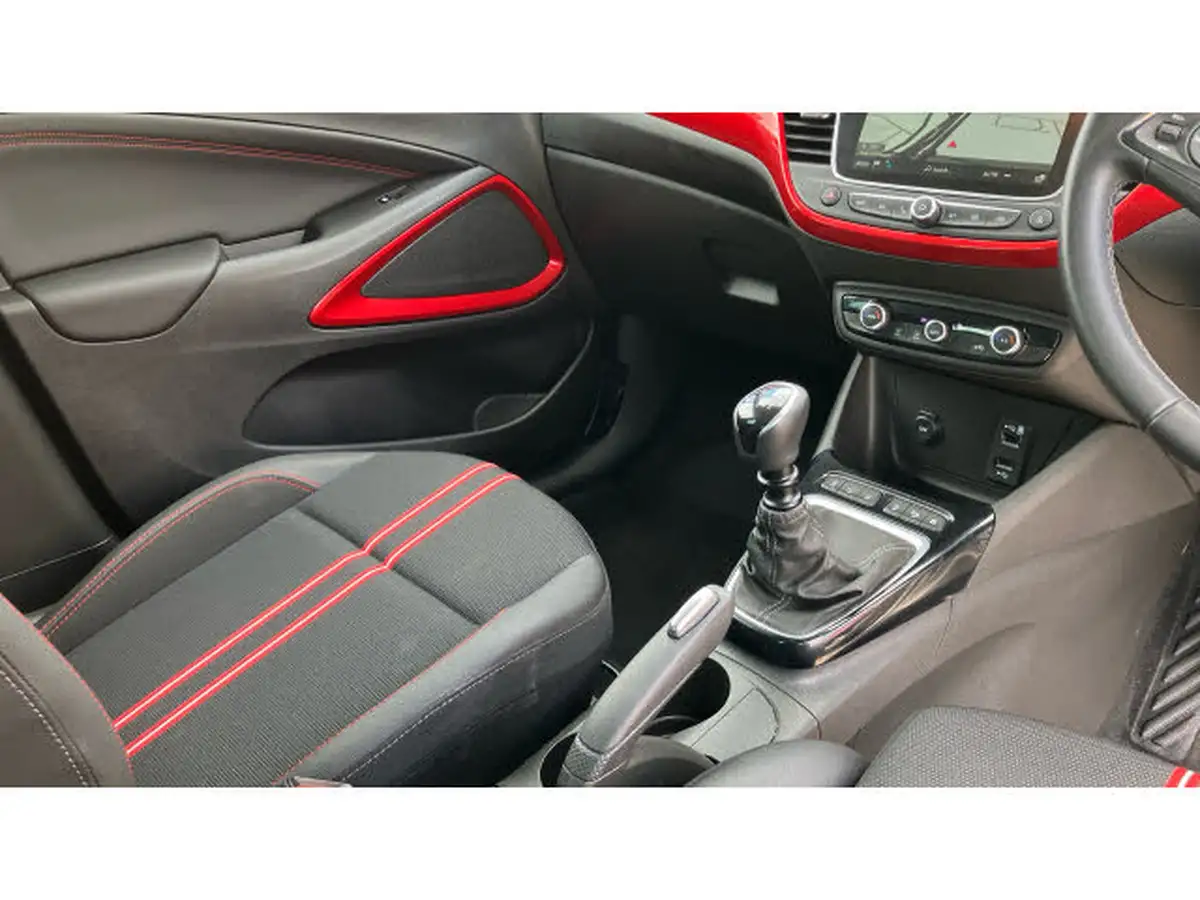 2023-vauxhall-crossland-12-gs-110ps-big-13