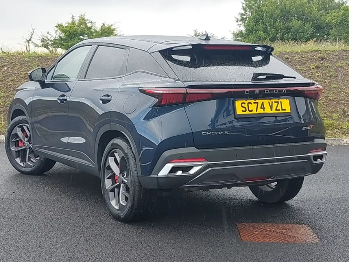 2019-renault-megane-13-tce-iconic-sport-tourer-big-1