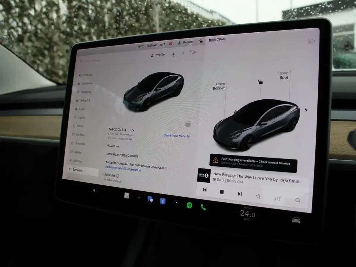 2021-tesla-model-3-e-long-range-4x4-big-15