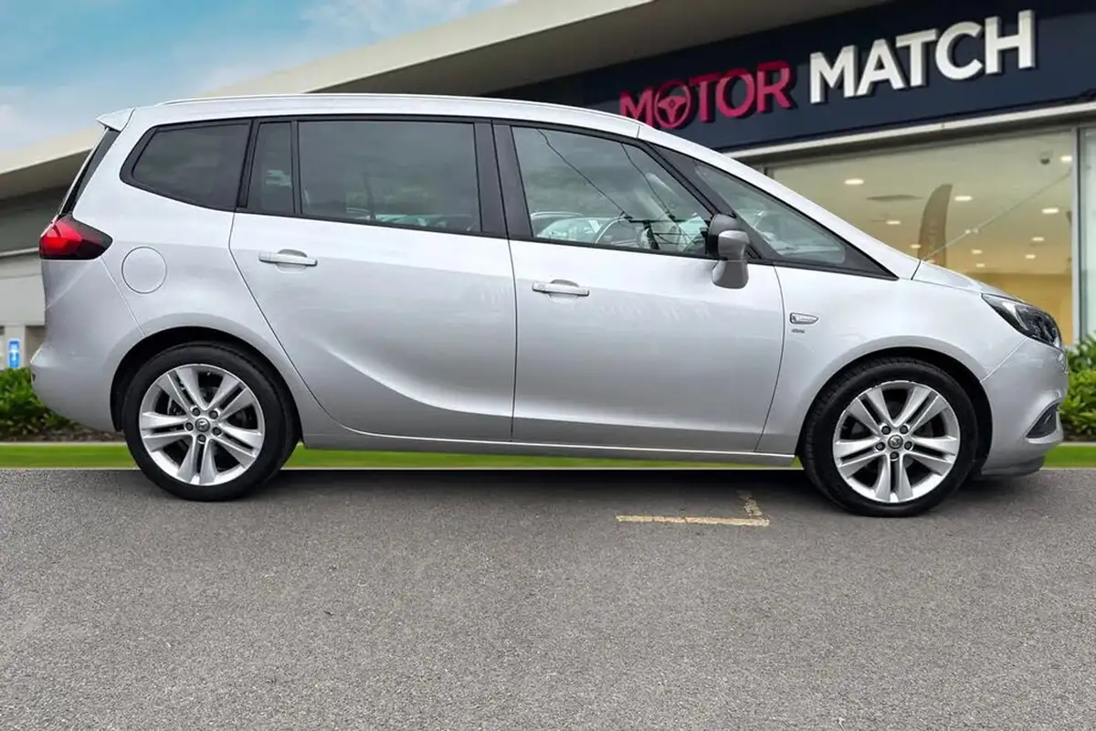 2016-vauxhall-zafira-tourer-14i-16v-turbo-sri-big-2
