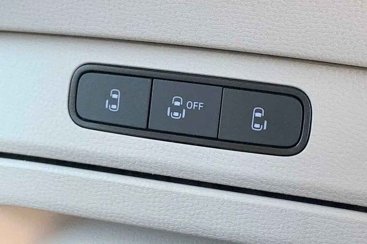 2023-volkswagen-idbuzz-e-style-standard-big-27