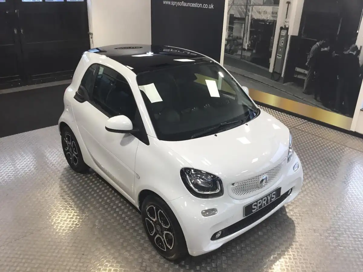 2017-smart-fortwo-09-prime-90bhp-premiumss-coupe-twinamic-big-34