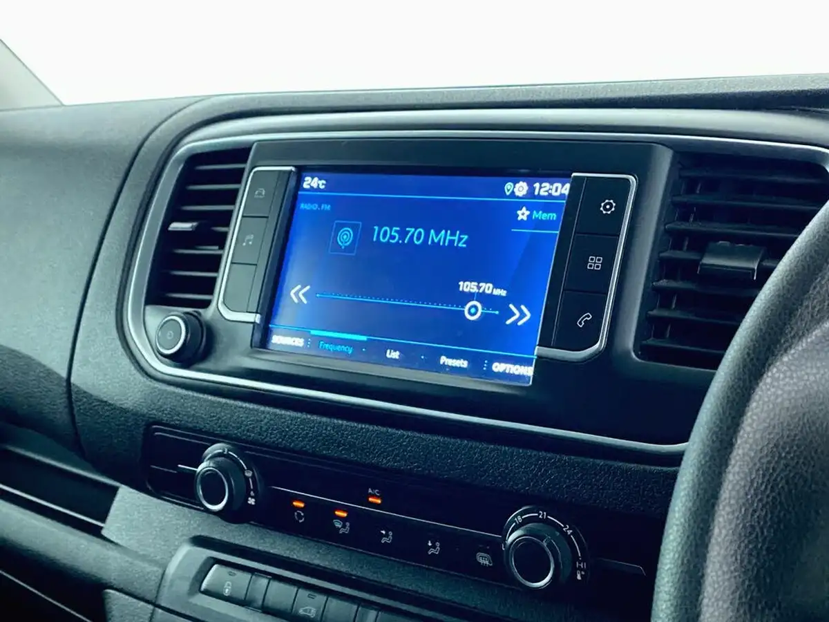 2023-peugeot-expert-15-bluehdi-professional-premium-standard-1000-big-17