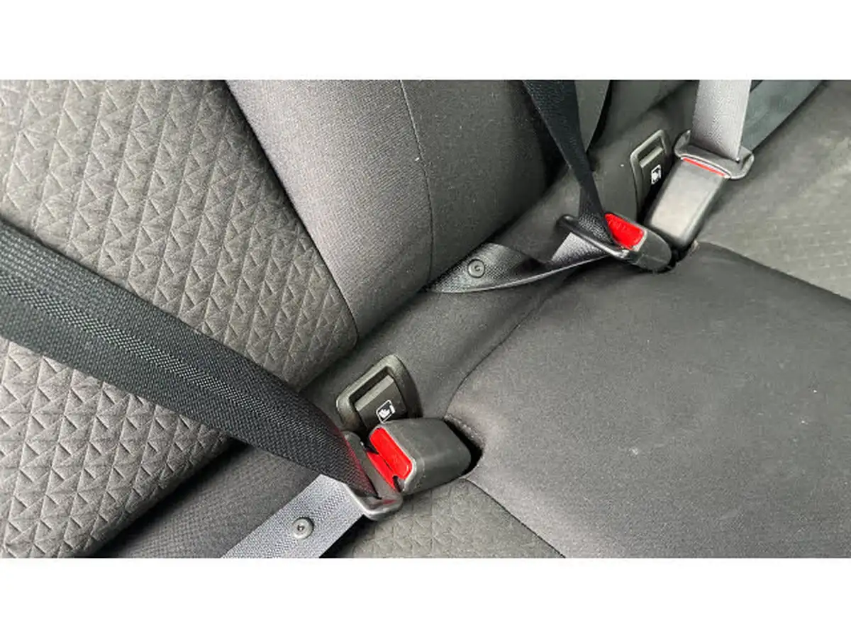 2021-nissan-juke-10-dig-t-n-connecta-dct-big-16