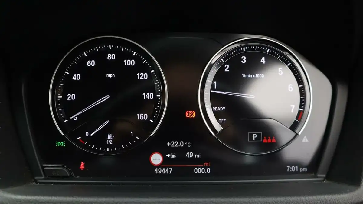 2022-bmw-x1-20-sdrive20i-xline-big-10