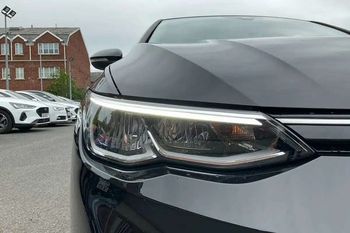 2020-volkswagen-golf-15-etsi-life-150ps-hatchback-big-36