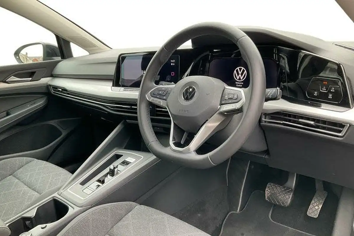 2020-volkswagen-golf-15-etsi-life-150ps-hatchback-big-8
