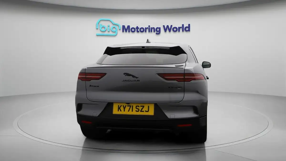2022-jaguar-i-pace-ev400-black-big-6