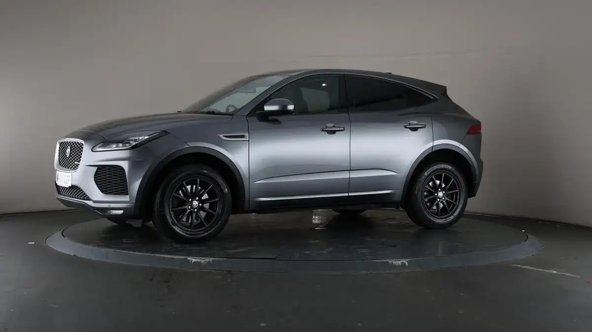 2019-jaguar-e-pace-20-i4d-r-dynamic-150ps-big-24