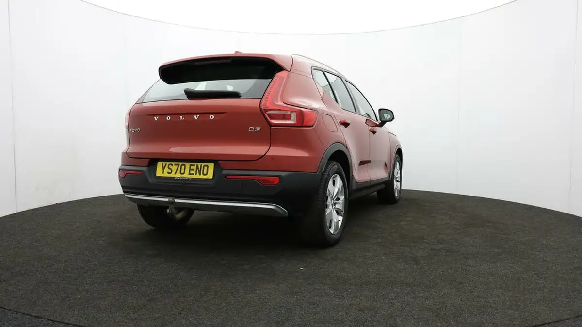 2020-volvo-xc40-20td-d3-momentum-geartronic-big-77