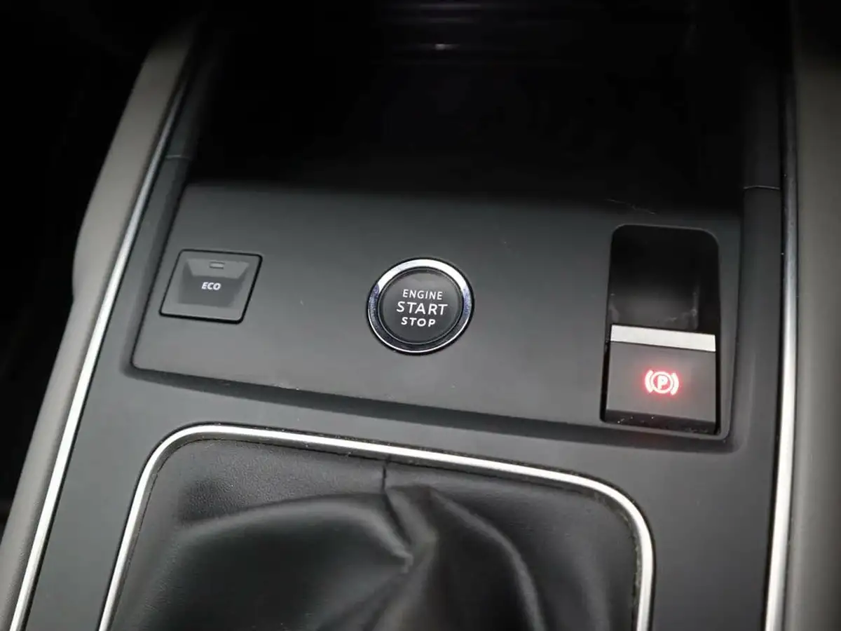 2020-citroen-c5-aircross-12-puretech-flair-plus-big-32