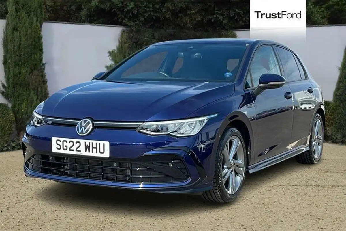 2022-volkswagen-golf-15-etsi-r-line-150ps-hatchback-big-4
