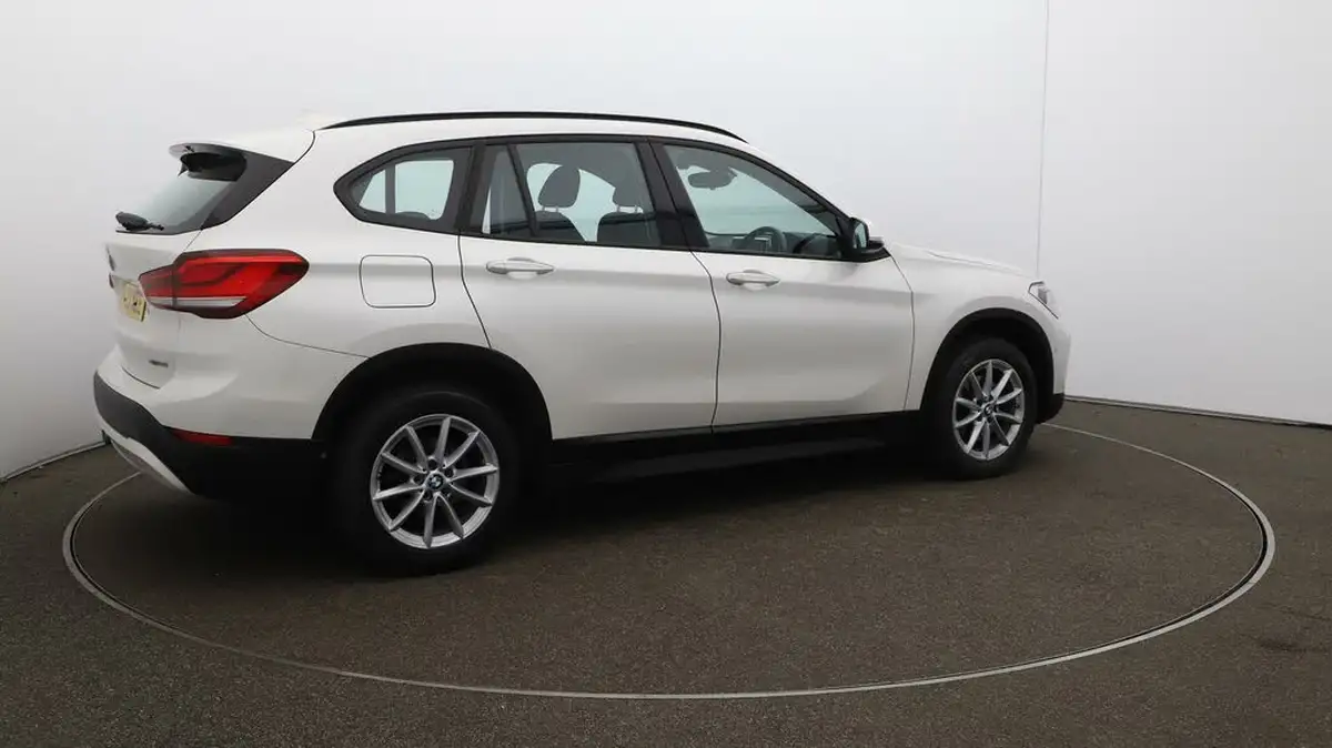2020-bmw-x1-15-sdrive18i-se-big-43