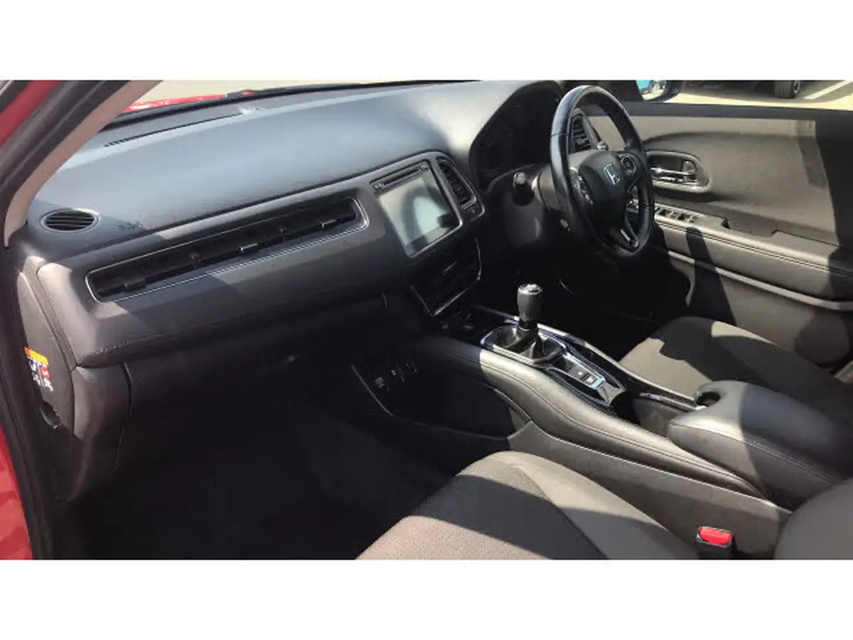 2019-honda-hr-v-15-i-vtec-se-big-1
