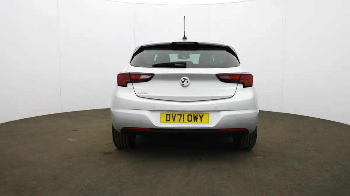 2021-vauxhall-astra-12-turbo-griffin-edition-hatchback-big-62