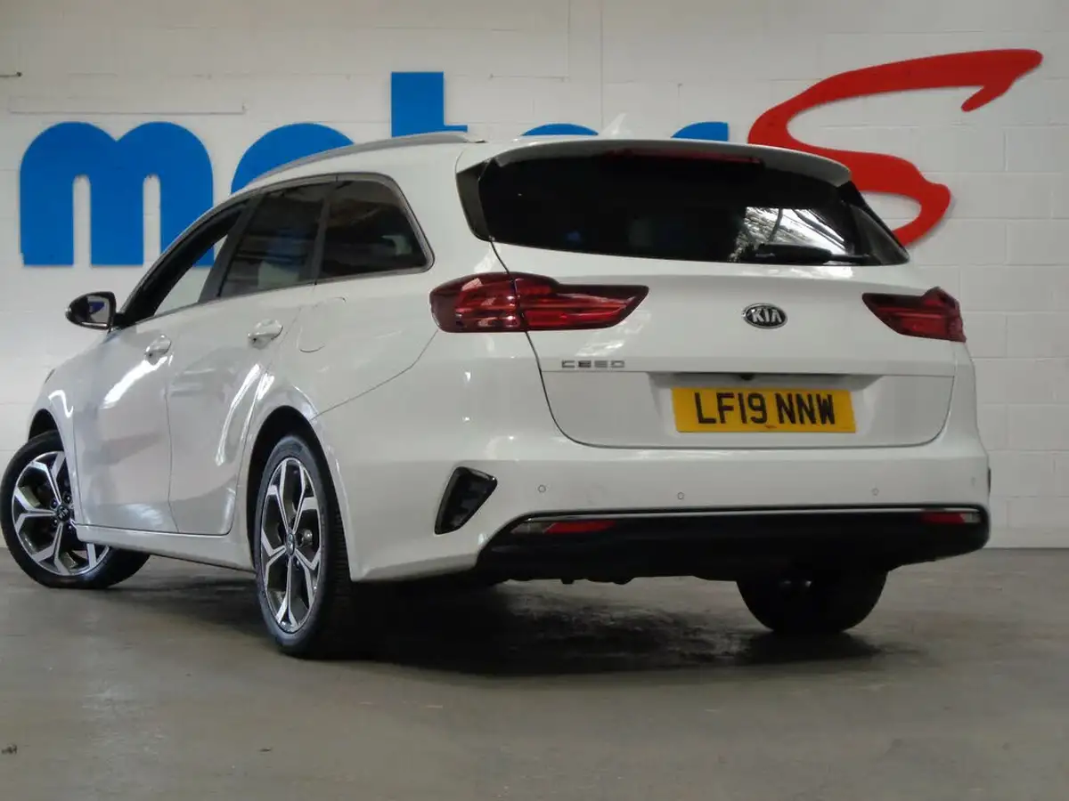 2019-kia-ceed-10-t-gdi-3-sportswagon-big-3
