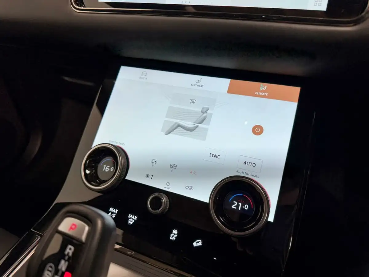 2021-land-rover-range-rover-evoque-15-p300e-autobiography-big-53