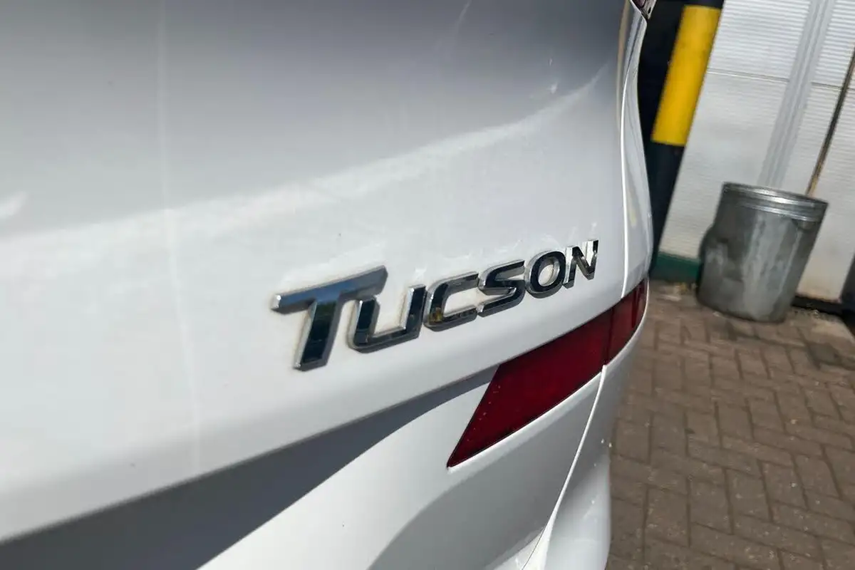 2019-hyundai-tucson-16-gdi-se-nav-big-25