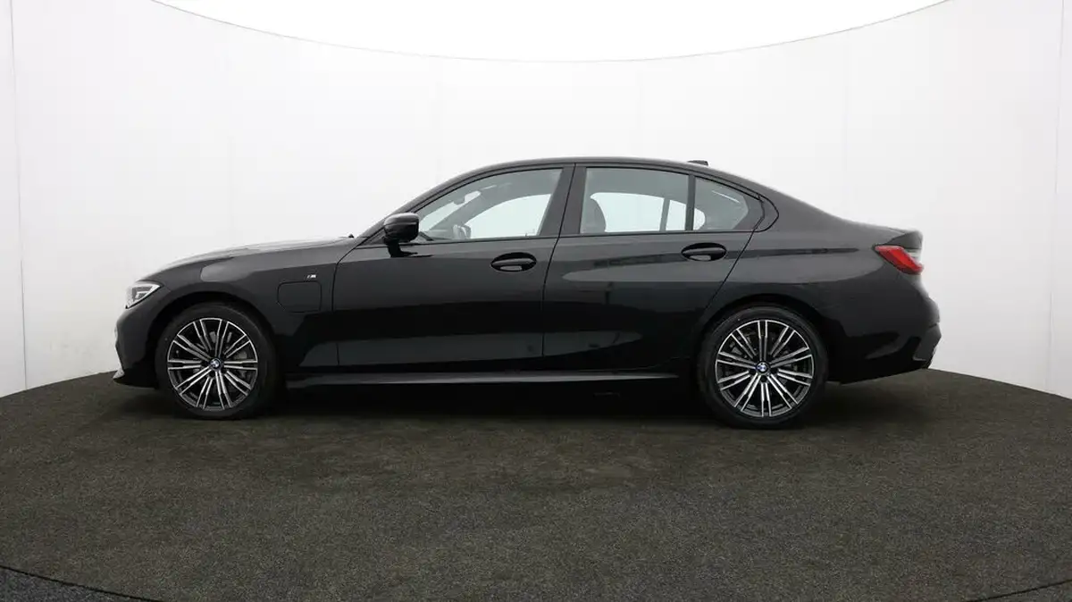 2019-bmw-3-series-20-330e-m-sport-plus-pack-big-72