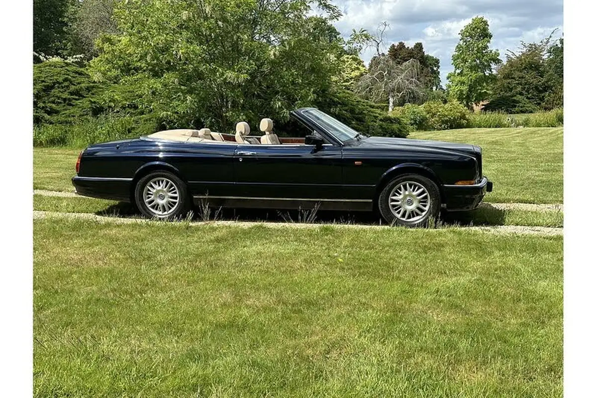 1997-bentley-azure-68-big-2