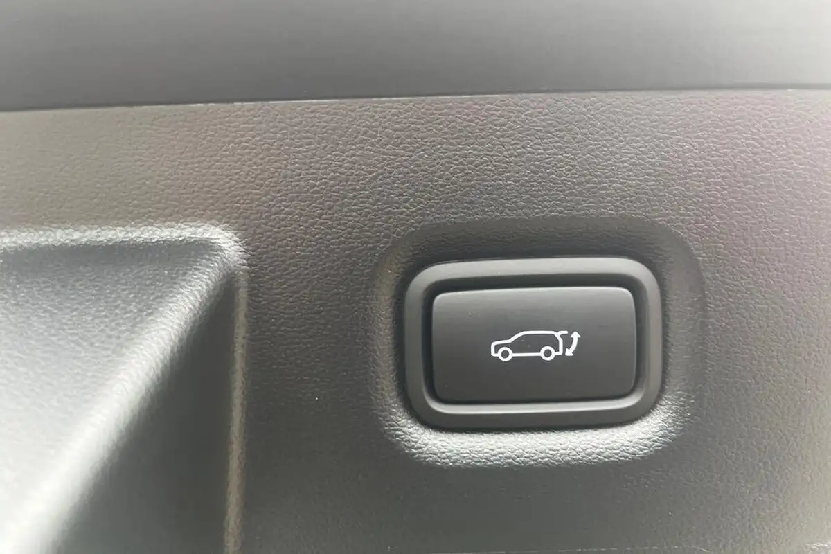 2024-hyundai-ioniq-5-e-premium-170ps-58kwh-rwd-big-12