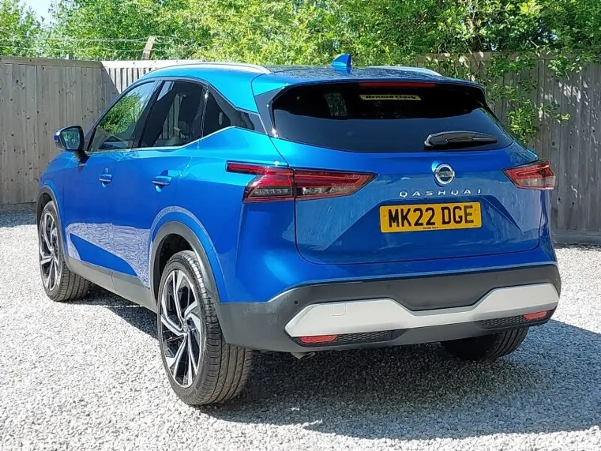 2022-nissan-qashqai-13-dig-t-tekna-xtronic-big-1