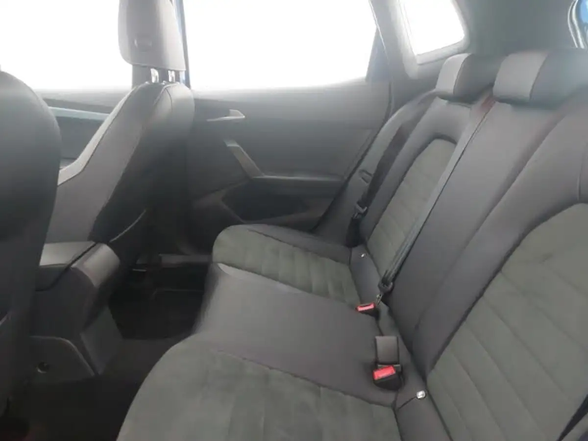 2024-seat-arona-10-tsi-xperience-lux-115ps-dsg-big-5