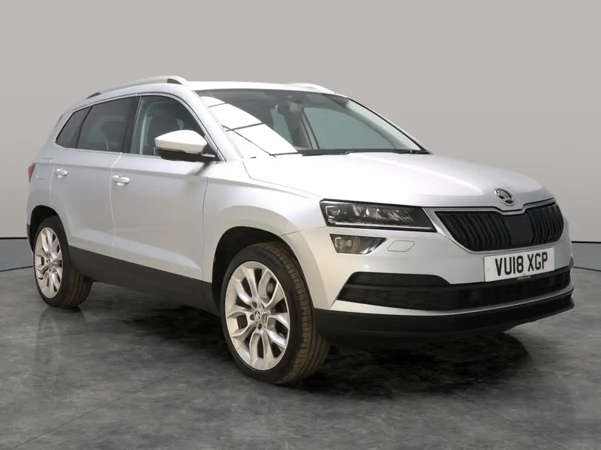 2018-skoda-karoq-20tdi-scr-edition-big-10