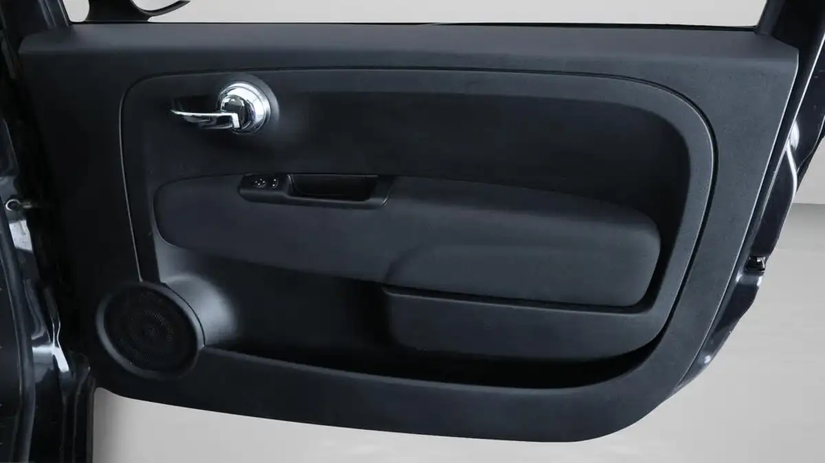 2020-fiat-500-12-lounge-big-13