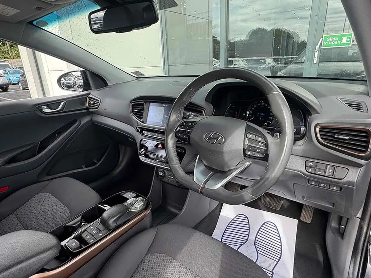 2019-hyundai-ioniq-e-premium-electric-88kw-big-22