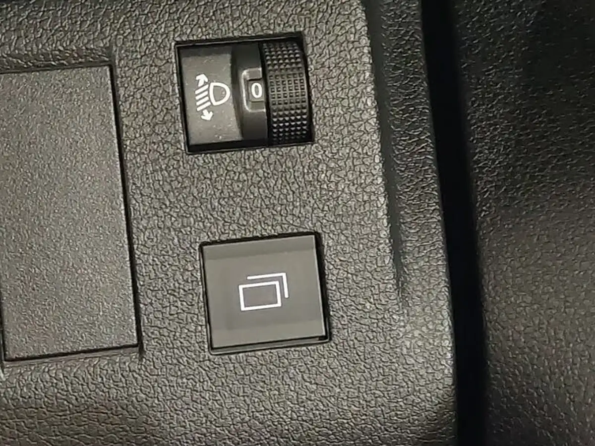 2024-peugeot-partner-15-bluehdi-professional-100pseu6d-big-17