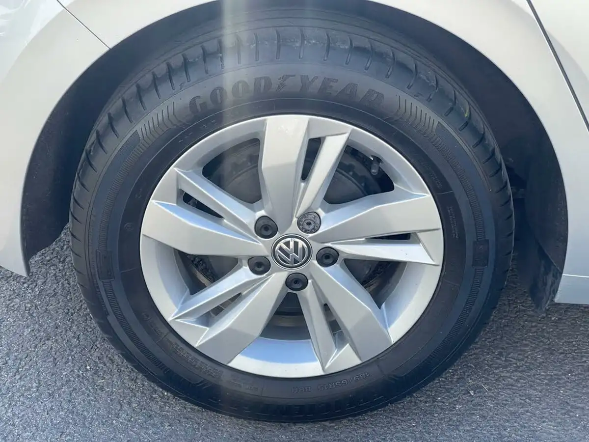 2019-volkswagen-polo-10-tsi-se-ss-big-11