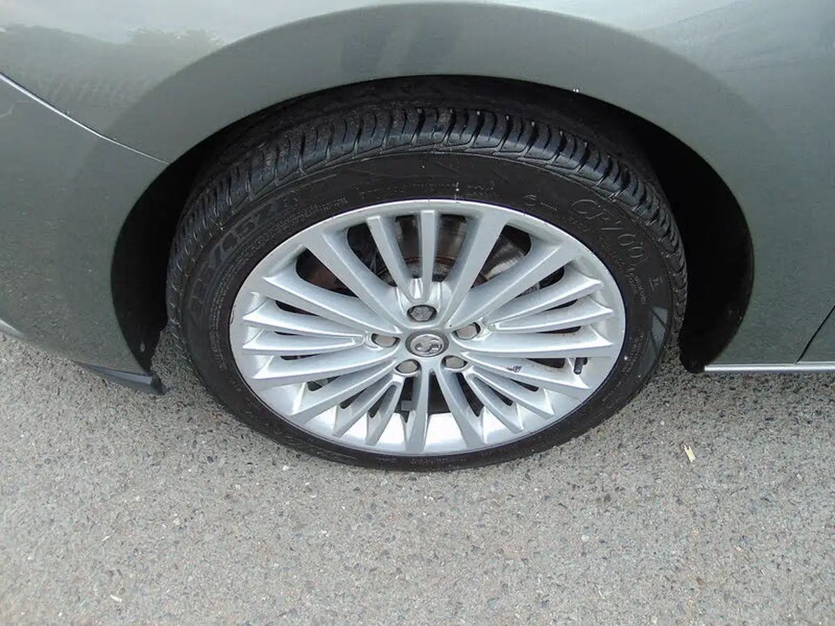 2018-vauxhall-astra-16cdti-elite-nav-136ps-ss-hatchback-big-10