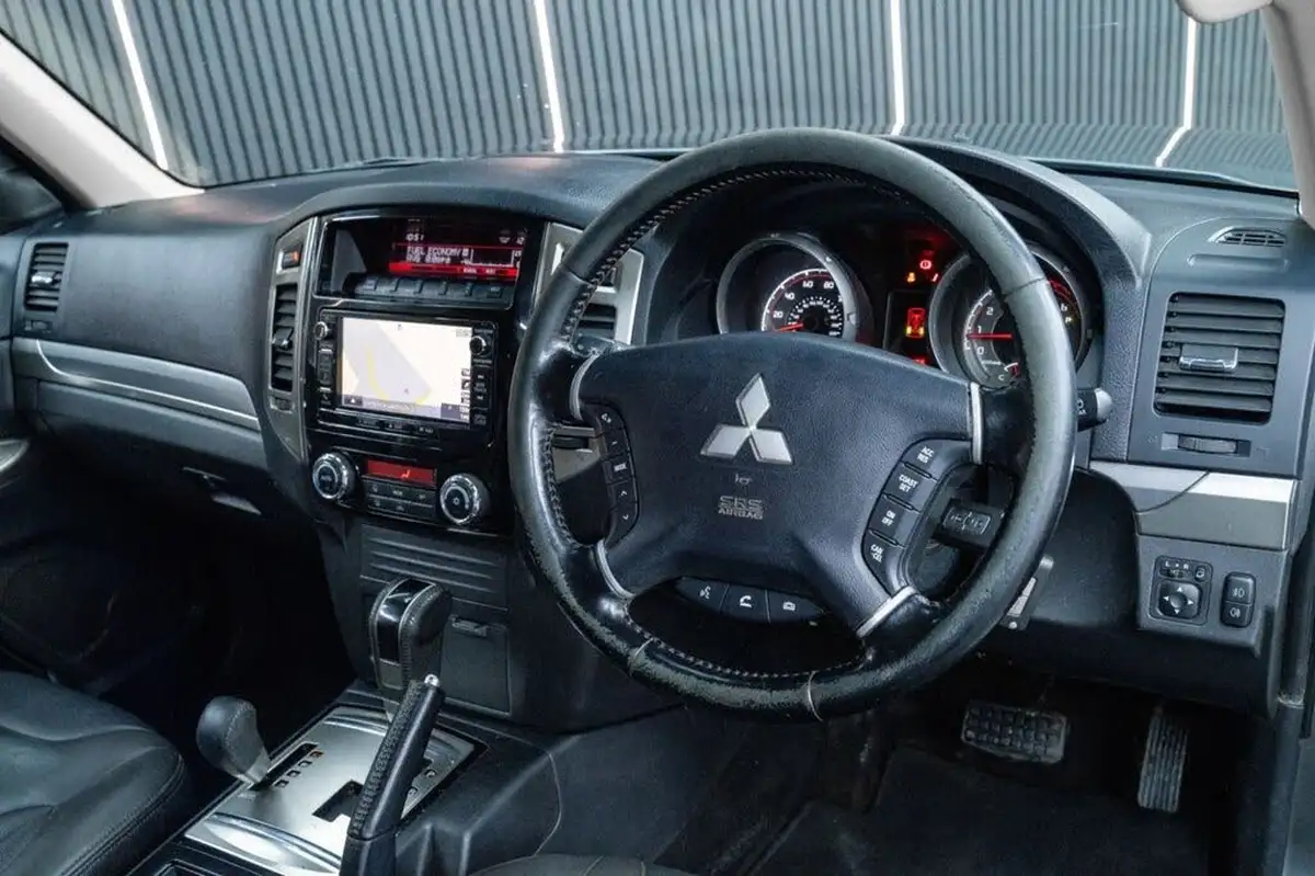 2018-mitsubishi-shogun-32di-dc-barbarian-big-8
