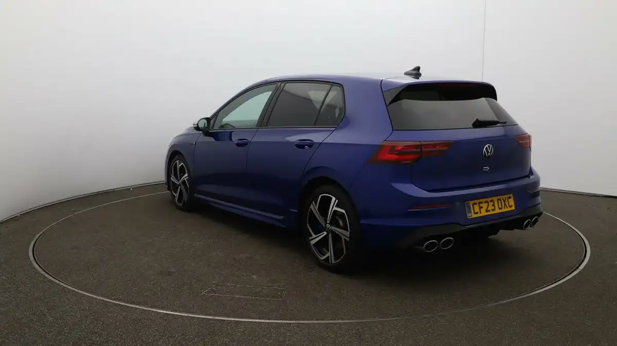 2023-volkswagen-golf-20-tsi-r-320ps-hatchback-big-64