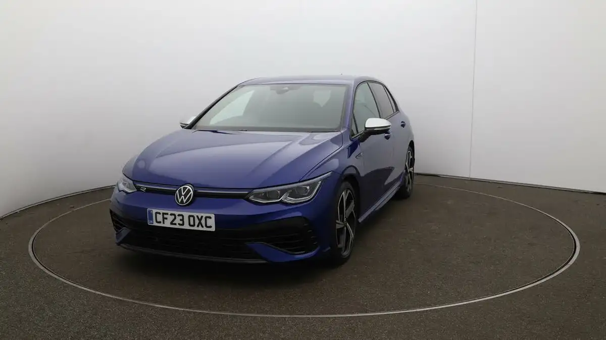 2023-volkswagen-golf-20-tsi-r-320ps-hatchback-big-40
