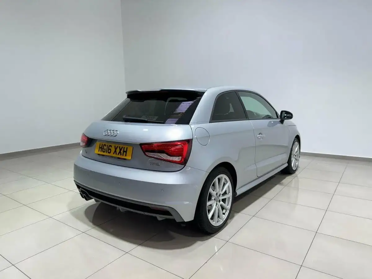 2016-audi-a1-14-tfsi-s-line-125ps-hatchback-3d-big-10