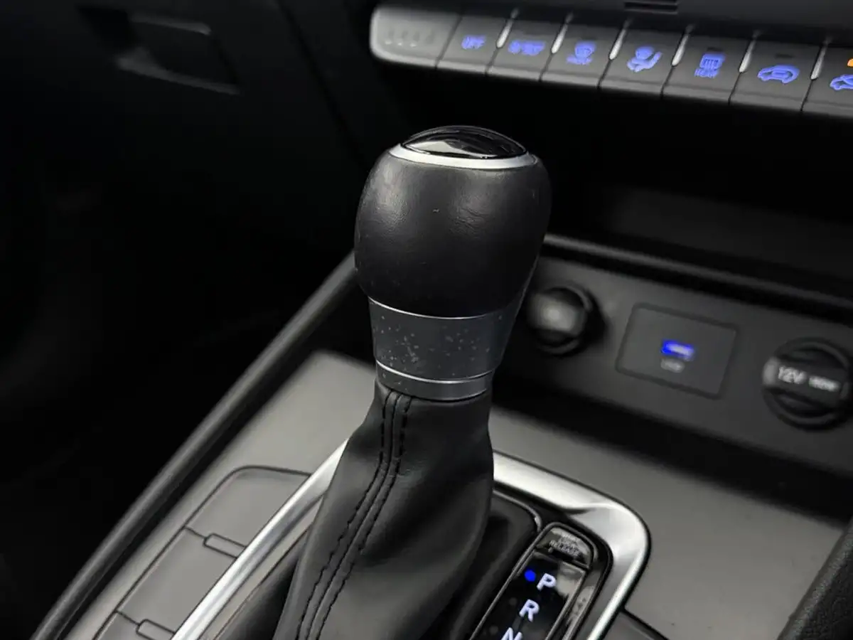 2021-hyundai-kona-16-gdi-se-connect-big-33