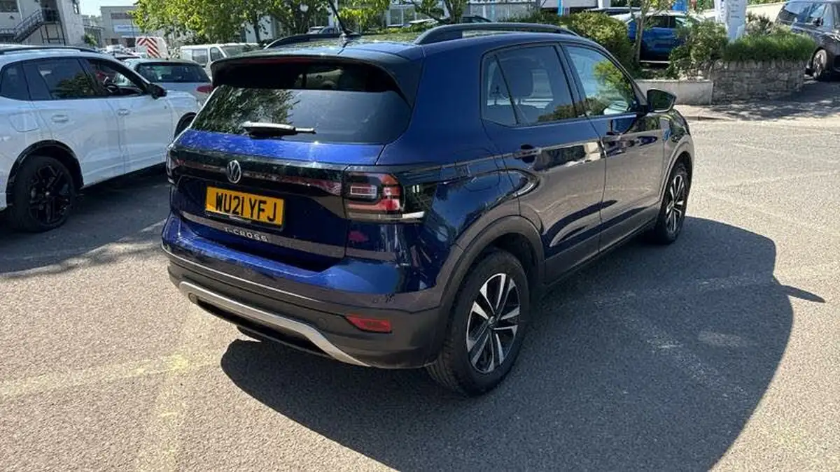 2021-volkswagen-t-cross-10-tsi-active-95ps-big-18