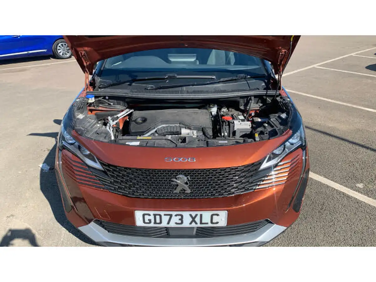 2024-peugeot-5008-suv-12-gt-134bhp-big-7